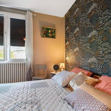 Bed & Breakfast D'hotes - Les Camelias 3*