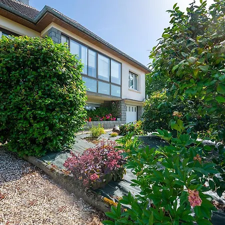 D'hotes - Les Camelias 3*
